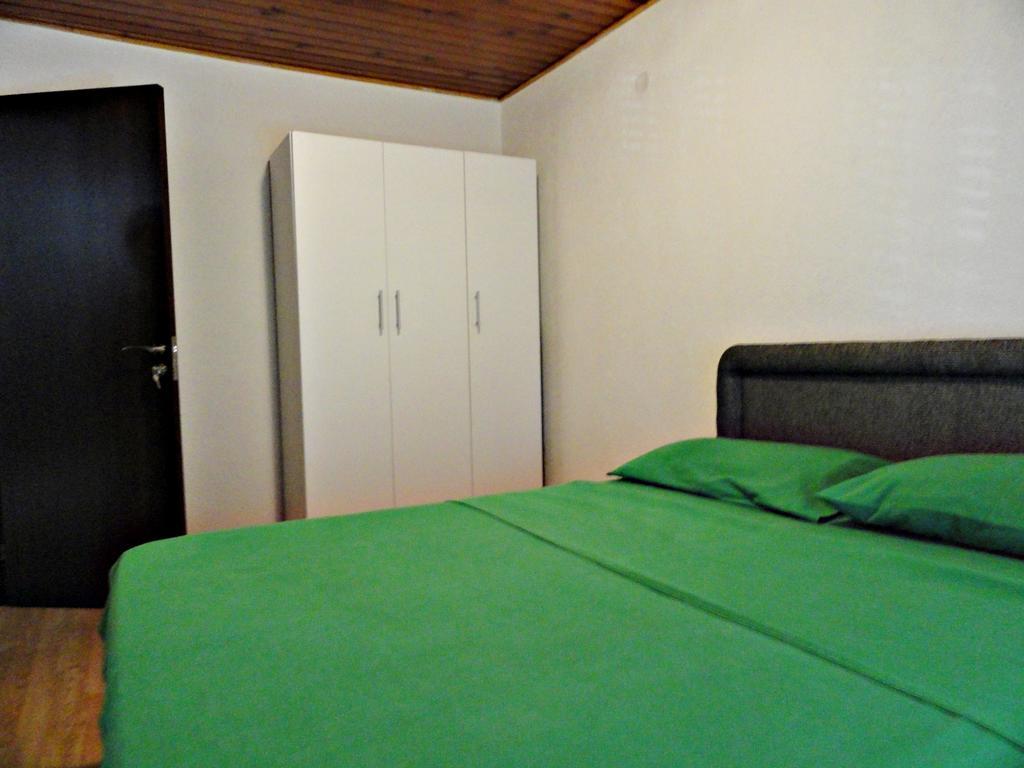 Apartments Pribilovic Budva Room photo