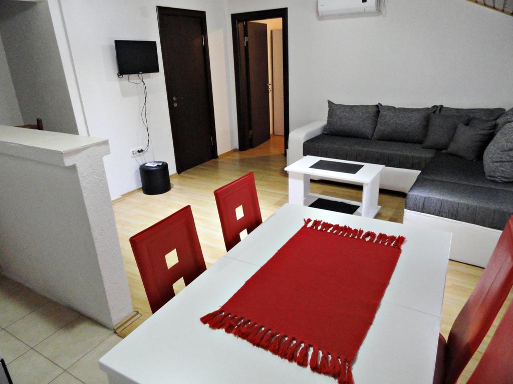 Apartments Pribilovic Budva Room photo